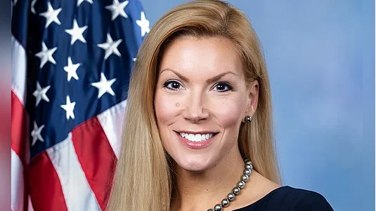 Beth Van Duyne highlights manufacturing growth and SNAP decline on social media