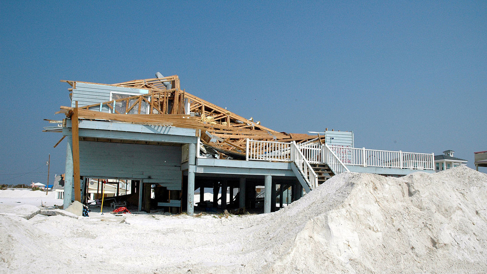 Damage caused by Hurricane Ivan on Sept. 16, 2004, to property at Pensacola Beach was severe. - FEMA/Dave Saville