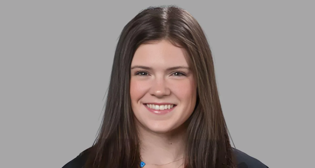 Charlotte Sonntag, Women's Hockey at College of Holy Cross