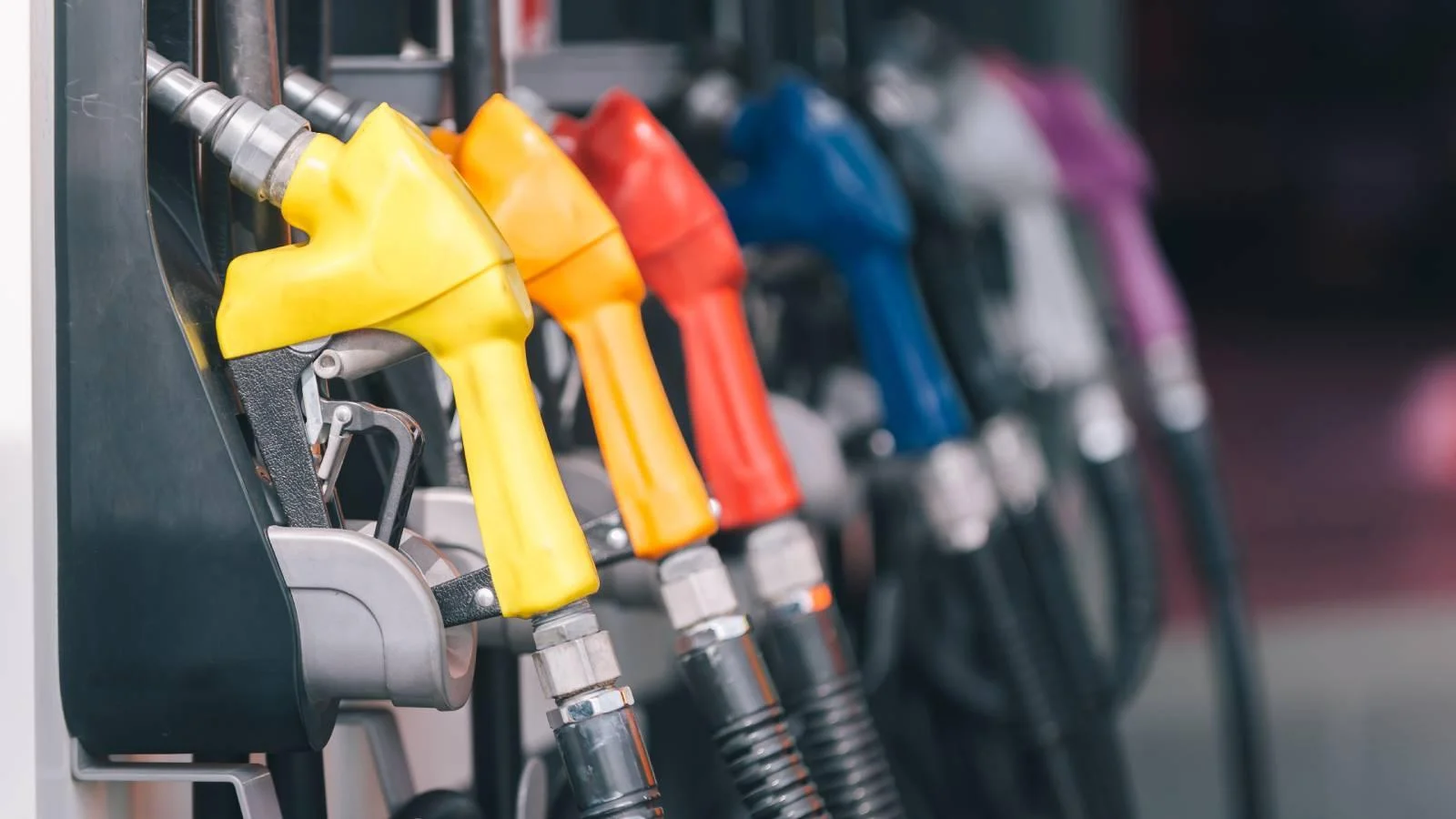 Pump pain: South Dakota drivers to spend .11 more on gas on average this February Pump pain: South Dakota drivers to spend .11 more on gas on average this February