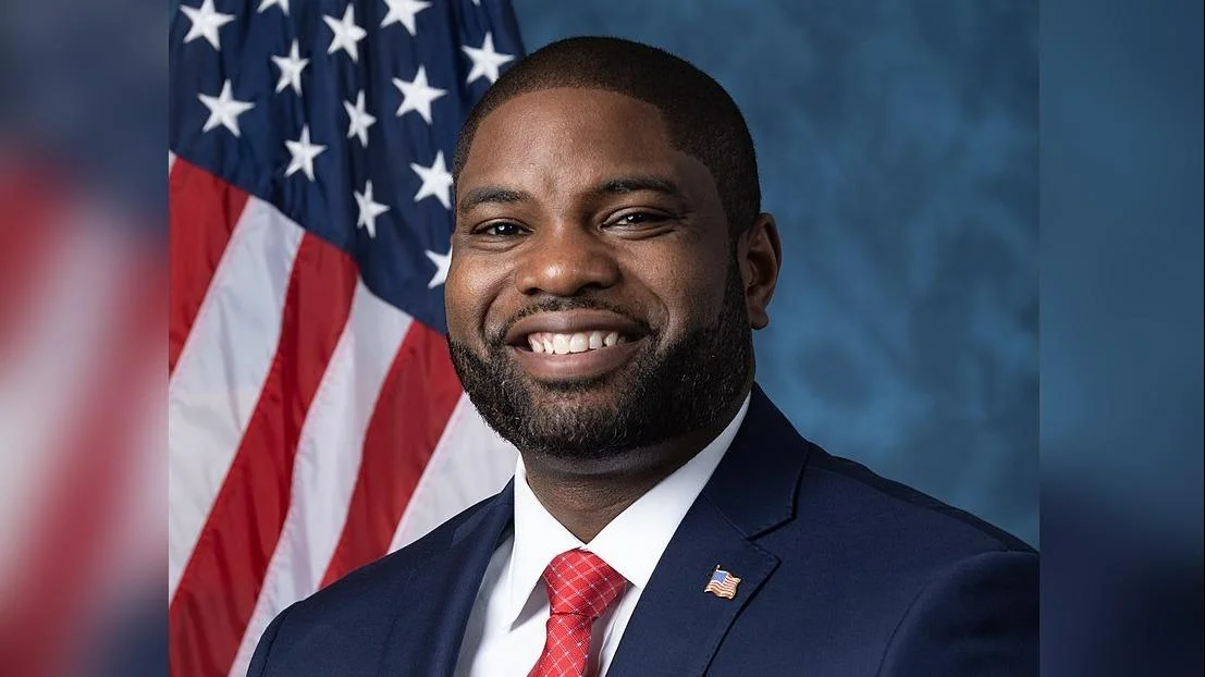 Byron Donalds addresses immigration and business regulations in recent tweets