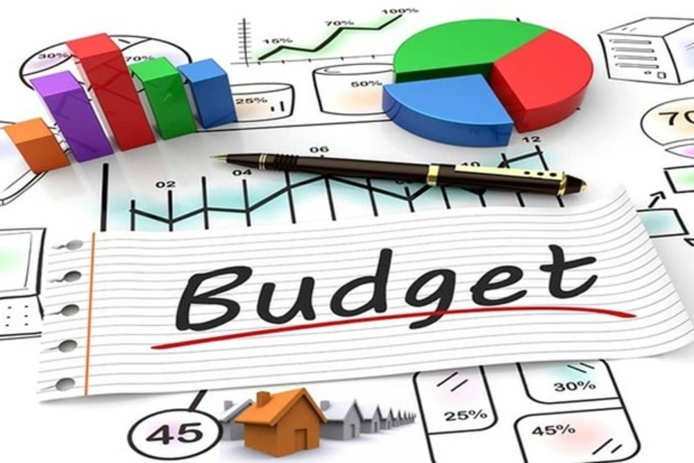 KNOX ELEMENTARY SCHOOL: Board Business Briefs: School Board Approves Budget, Safety Improvements KNOX ELEMENTARY SCHOOL: Board Business Briefs: School Board Approves Budget, Safety Improvements