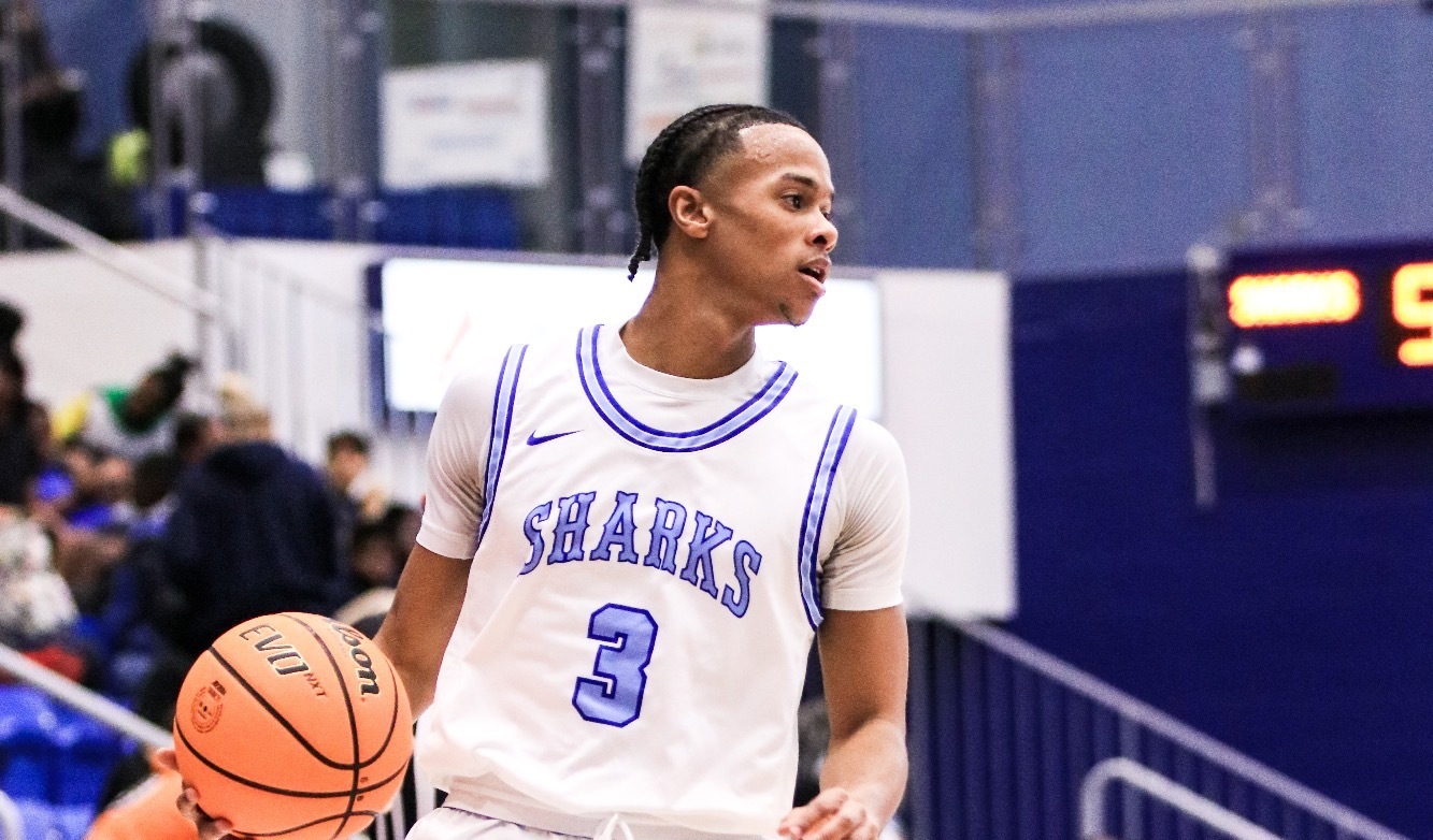 Moore Leads Three-Point Barrage as Sharks Defeat Rollins