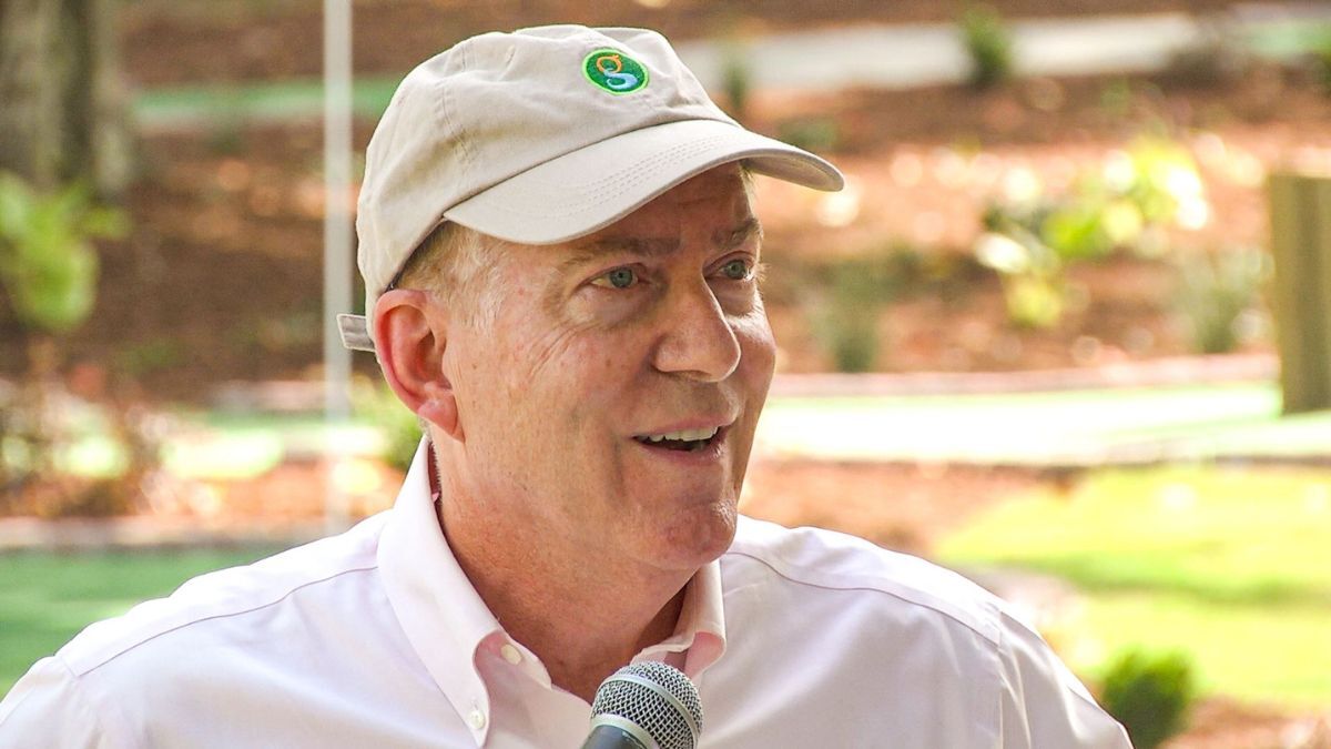 City honors community leader with street dedication