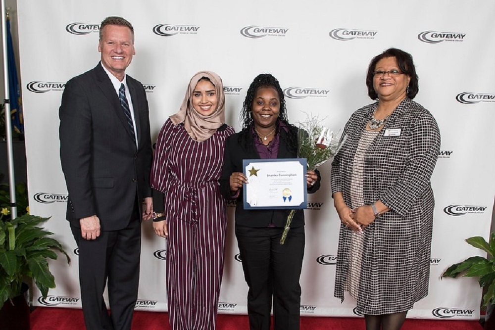 Gateway Campus Ambassador for leadership opportunities on campus apply by January 26