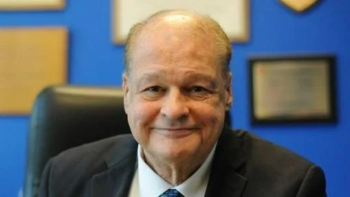 Superintendent Tom Horne