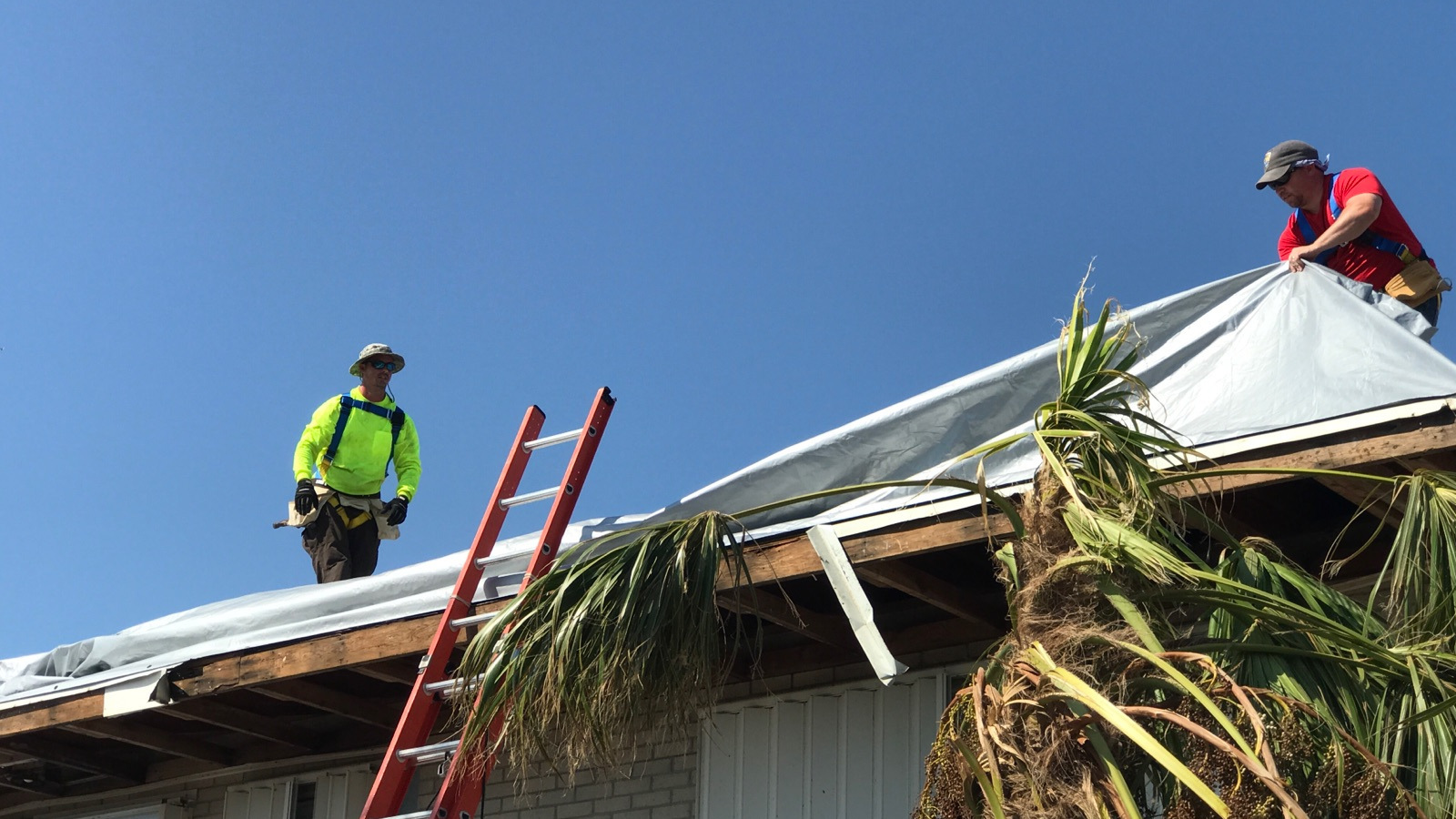 When policyholders sign over their benefits to a third party such as a roofing company, lawsuits over claims have been more expensive for insurers. - Stock image