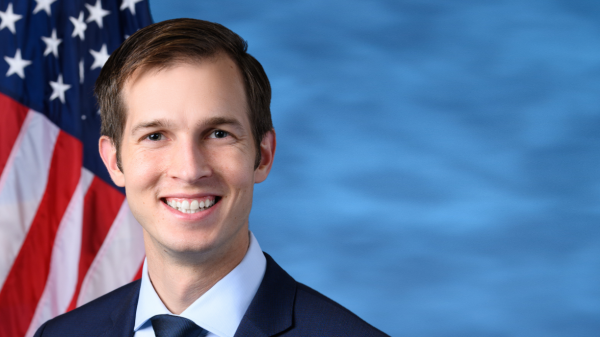 Rep. Auchincloss votes to count illegal aliens towards seats in Congress Rep. Auchincloss votes to count illegal aliens towards seats in Congress