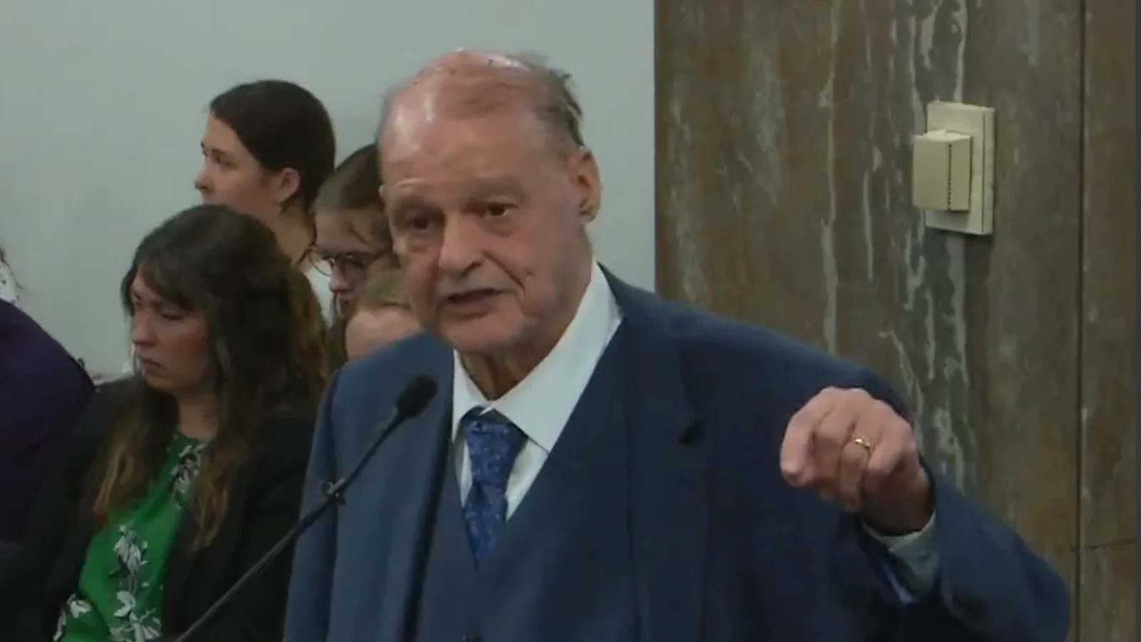 ADE announces Kyrene school district to forfeit .5 million in federal funds over DEI policy ADE announces Kyrene school district to forfeit .5 million in federal funds over DEI policy