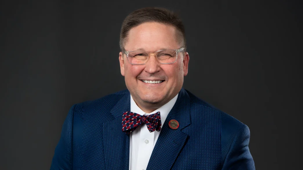 Rep. Jon Dunwell voices support for Zach Lahn and innovation in Iowa education