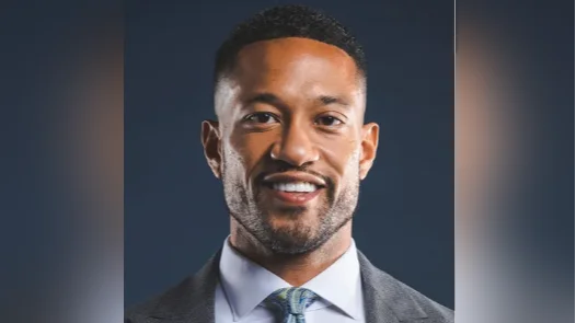 Notre Dame’s Aamil Wagner nominated for Allstate AFCA Good Works Team