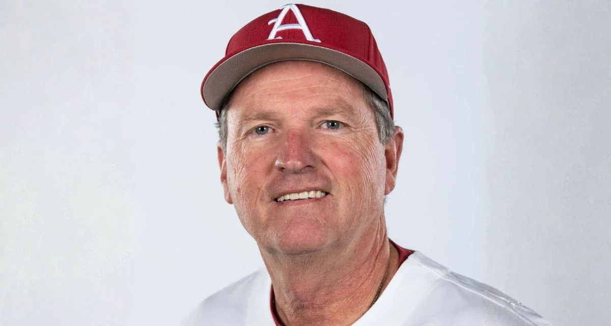 Arkansas Razorbacks issue week 6 baseball report