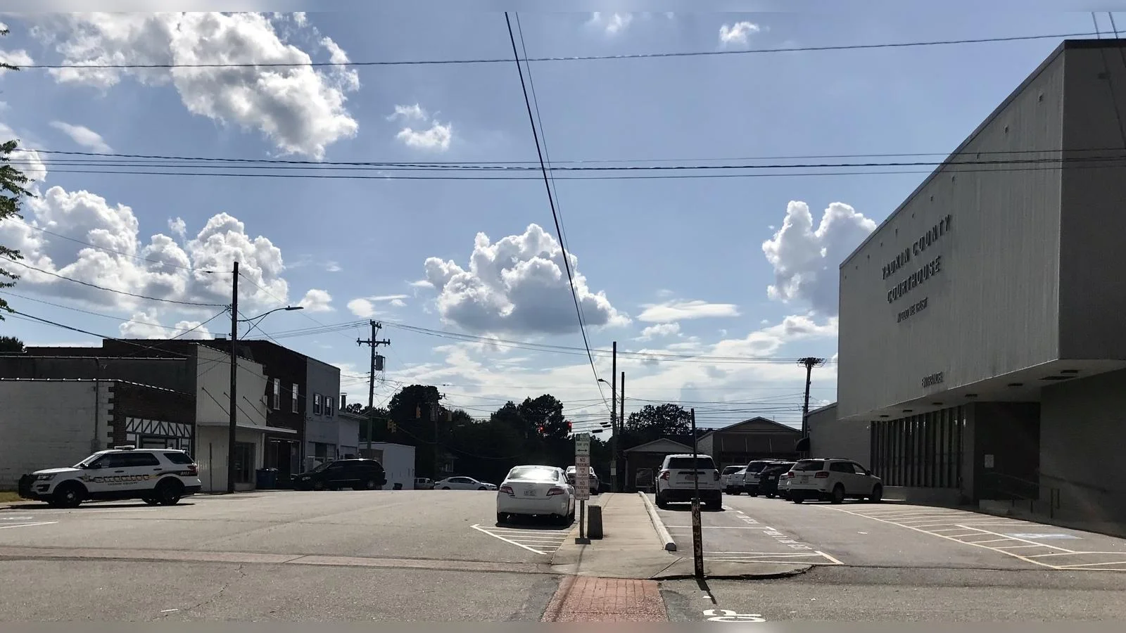 Yadkinville Yadkinville