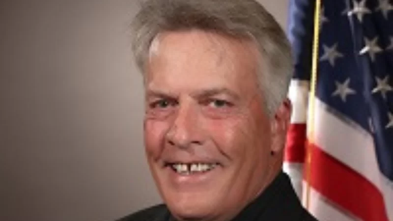 Larry E Hug - City Council Member - District 1