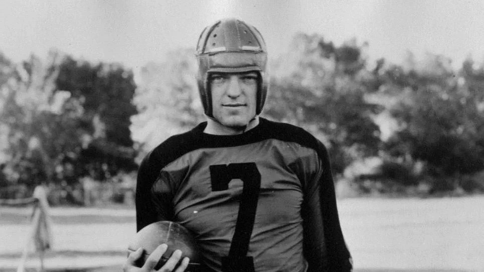 Earl Clark football player and coach