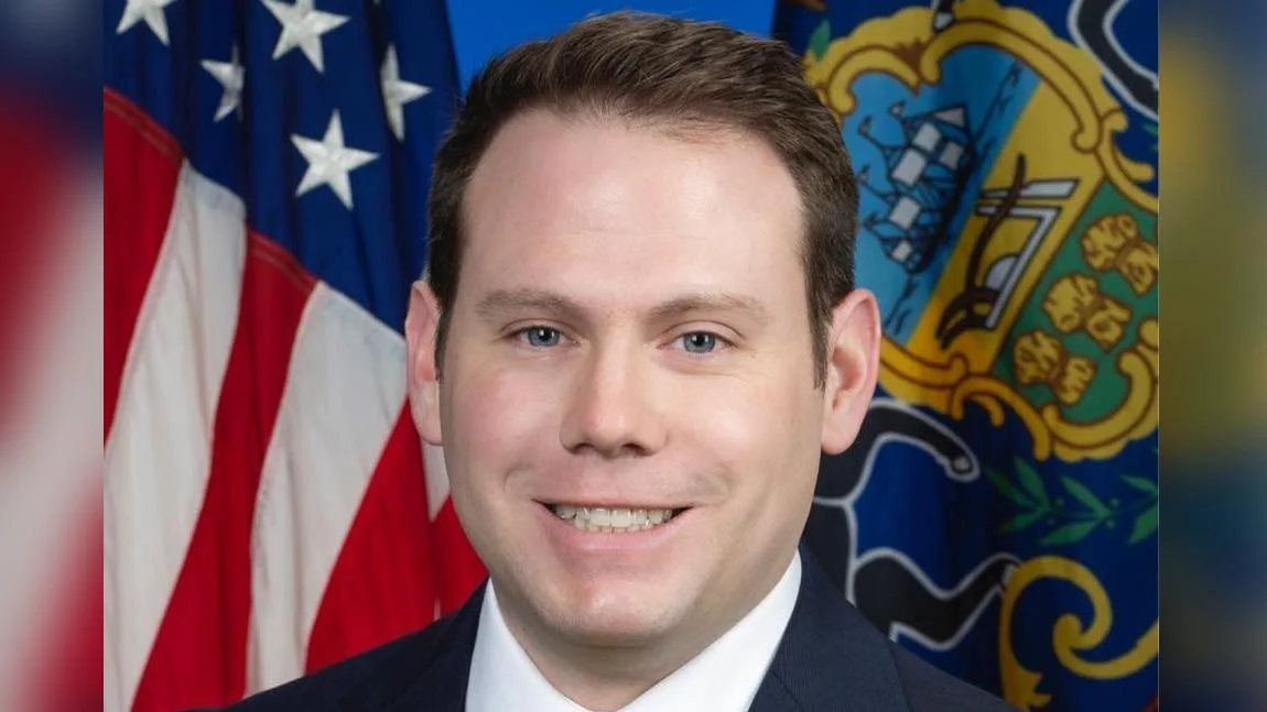 Coleman introduces bills targeting government transparency with new record-keeping requirements