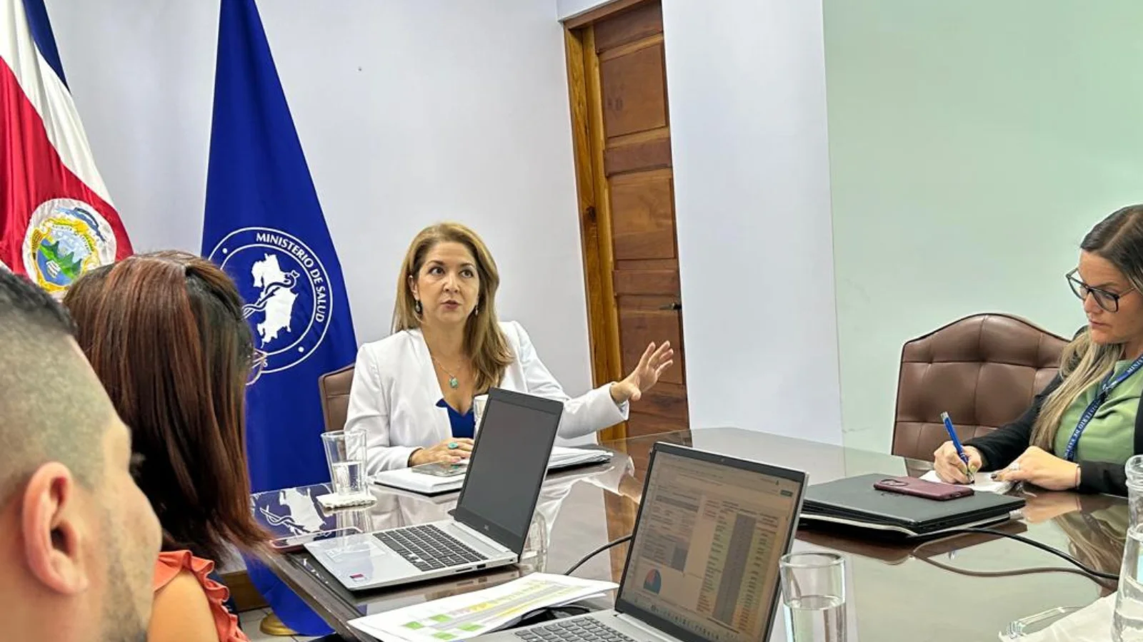 Mary Munive, Ministra de Salud de Costa Rica