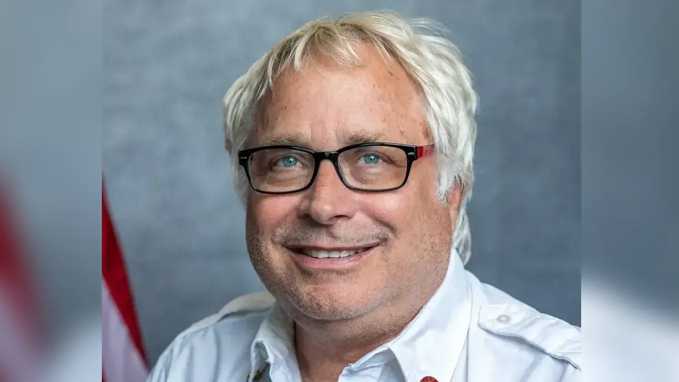 "Bob” Hennings, Mayor of Kiel City
