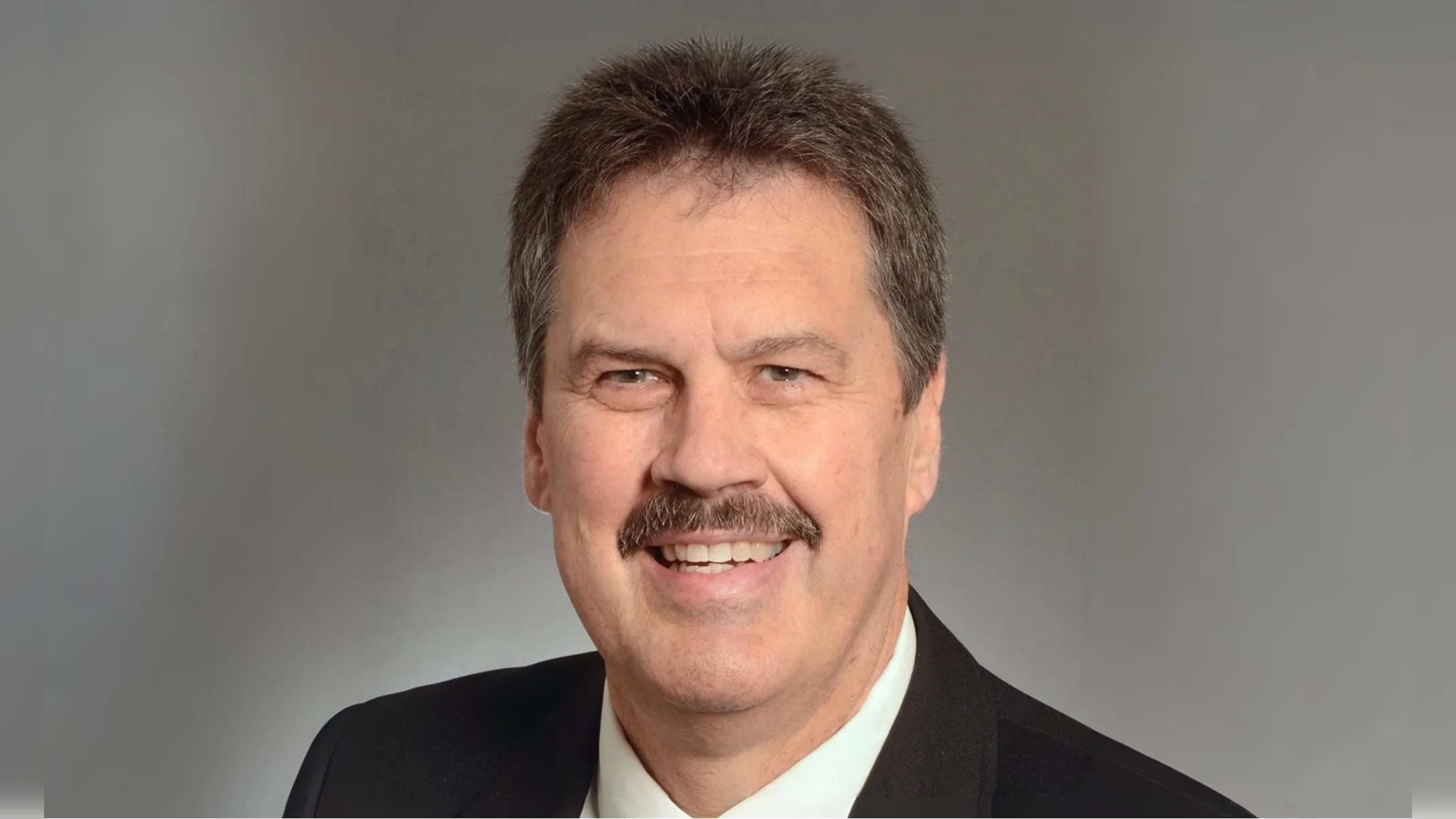 Sen. Utke authors Minnesota Senate bill for dental clinic funding