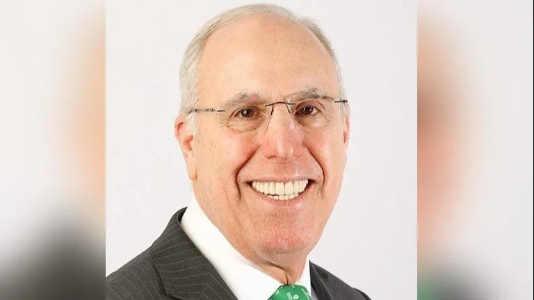 Stephen Spinelli Jr. President - Babson College Stephen Spinelli Jr. President - Babson College