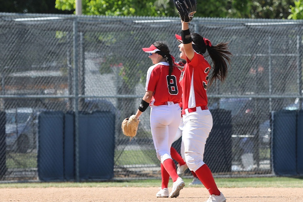 Softball to take on Texas Lutheran in NCAA Tournament