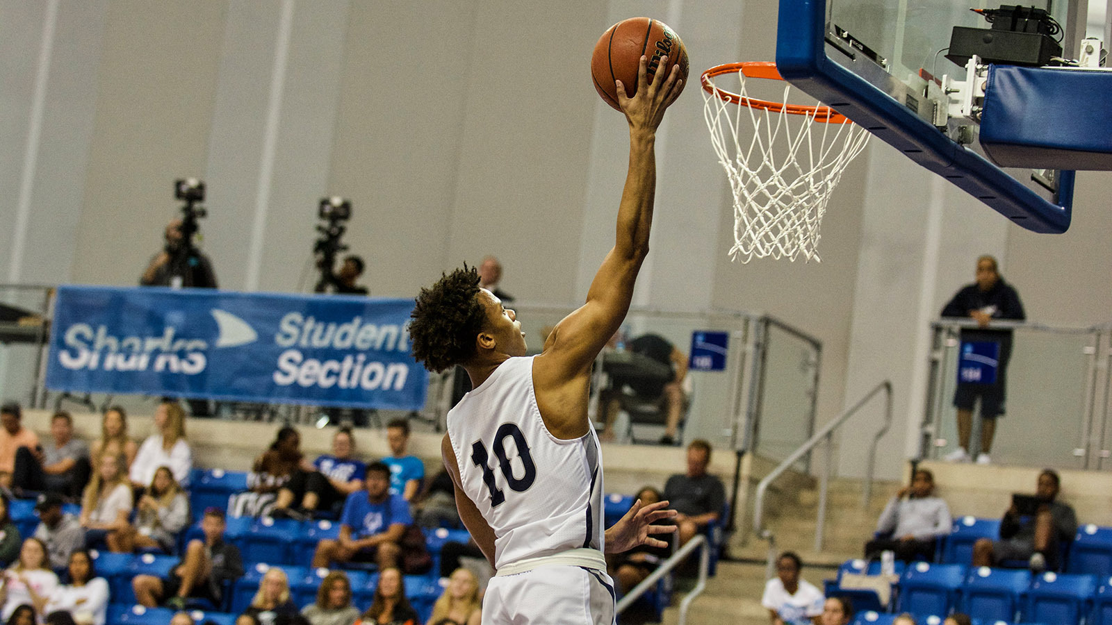 Moore Leads Three-Point Barrage as Sharks Defeat Rollins