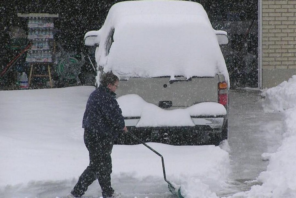 City prepares for winter weather; Mayor Stoney urges caution