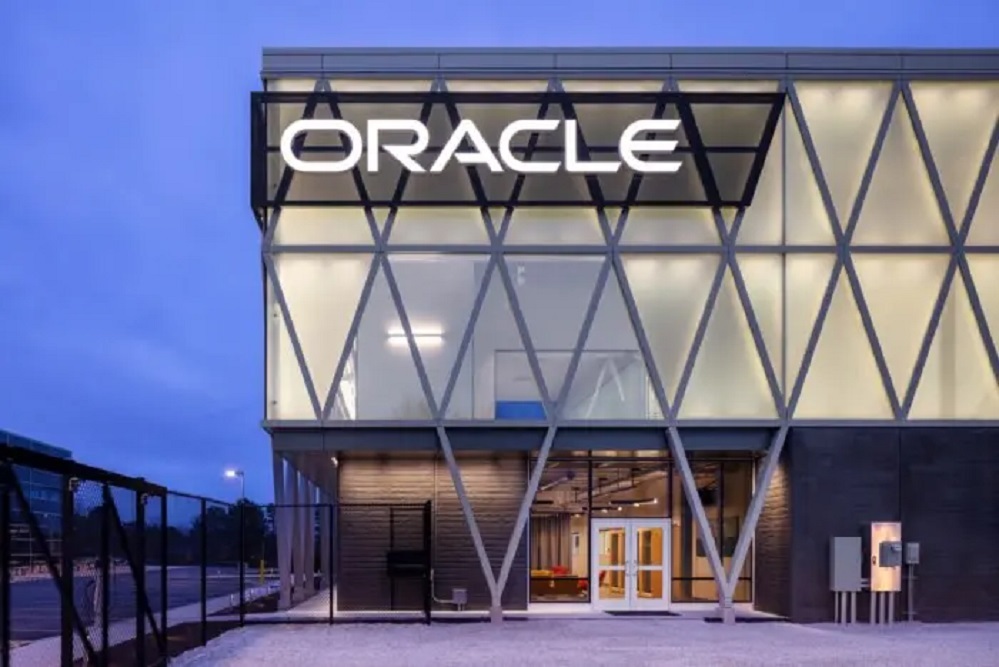 Verizon 5G Ultra Wideband now lit up at the Oracle Industry Lab