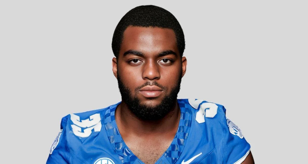 Arkansas football adds linebacker Steven Soles Jr. via transfer from Kentucky