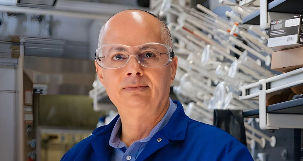 Omar Yaghi, Professor Omar Yaghi, Professor