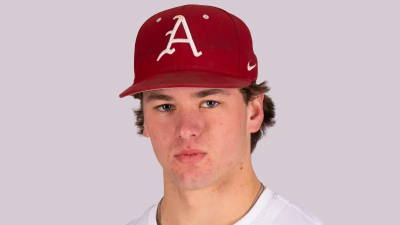 Arkansas Razorbacks complete weekend baseball sweep of Alabama with 3-2 win