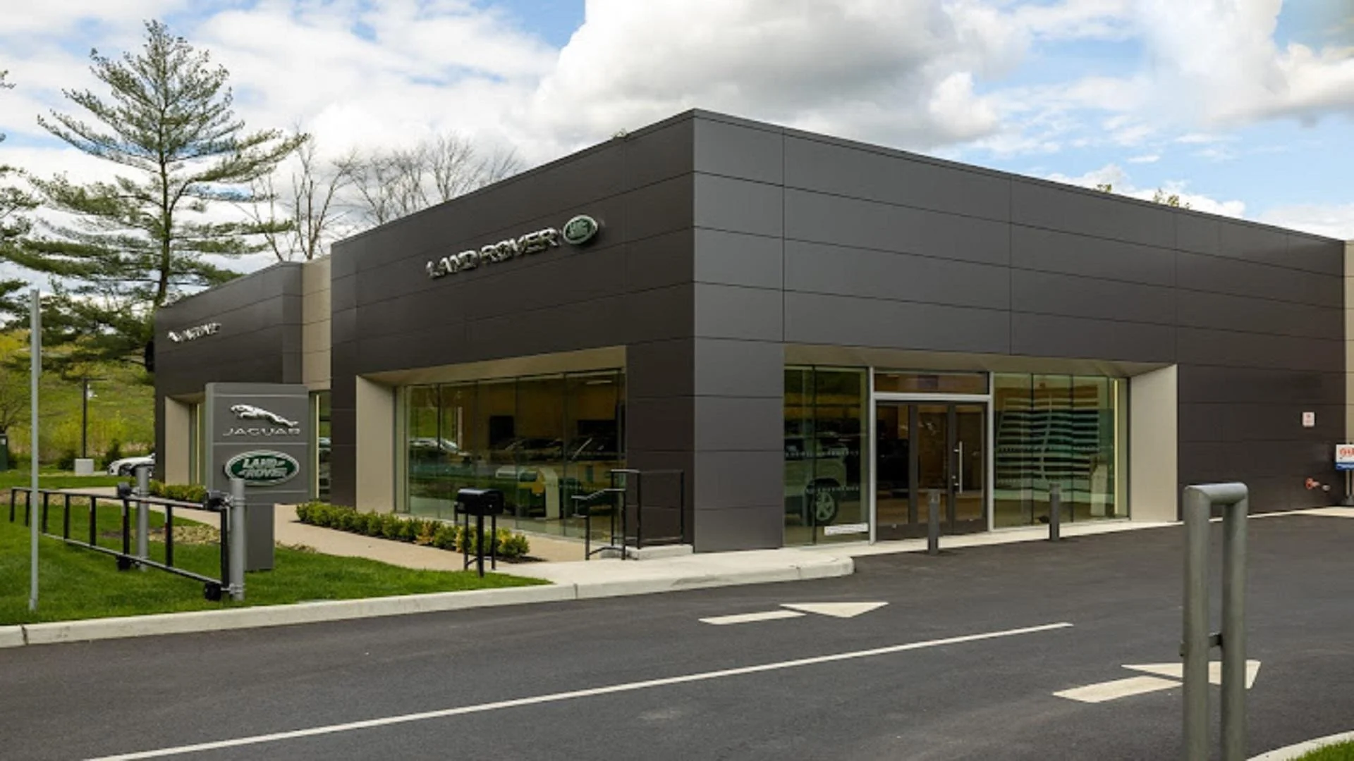 Jaguar Land Rover Mt. Kisco to President Trump: ‘Customers were not willing to buy electric vehicles’