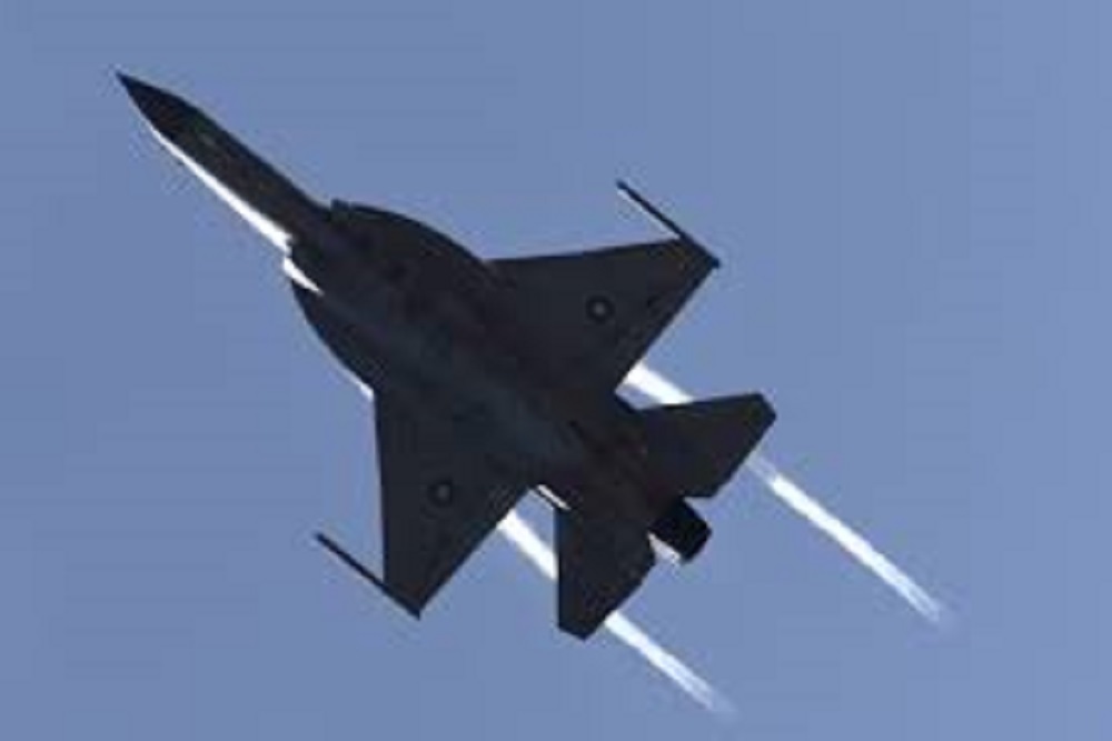 COUNTY OF WAYNE: Lasing, Pointing a Laser at Flying Aircraft, Is A Federal Crime COUNTY OF WAYNE: Lasing, Pointing a Laser at Flying Aircraft, Is A Federal Crime