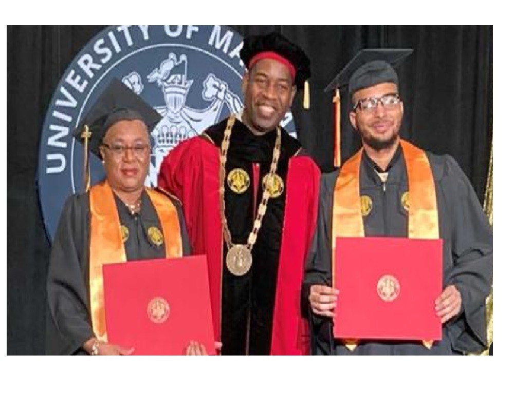ANNE ARUNDEL COMMUNITY COLLEGE: Mother, son fulfill kindergarten promise as they graduate college together