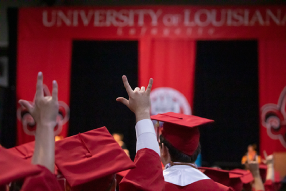 Perfect performance: 4.0 graduates most in University history