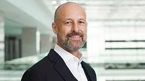 Clive Sauve-Hopkins CEO - Airport Operations - dnata Clive Sauve-Hopkins CEO - Airport Operations - dnata