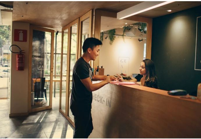 Toby’s Lounge & Reception Center Presents Dylan Aucoin