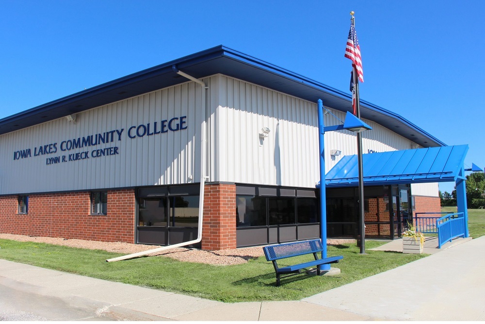 IOWA LAKES COMMUNITY COLLEGE: Laker Athletics Featured at Iowa Lakes Trustee Meeting