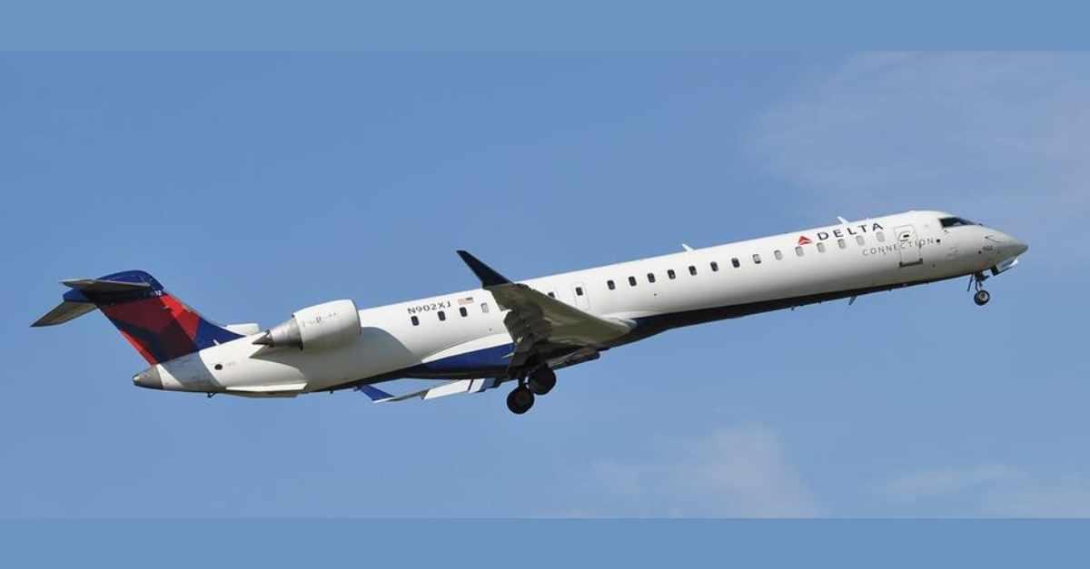 Delta CRJ900