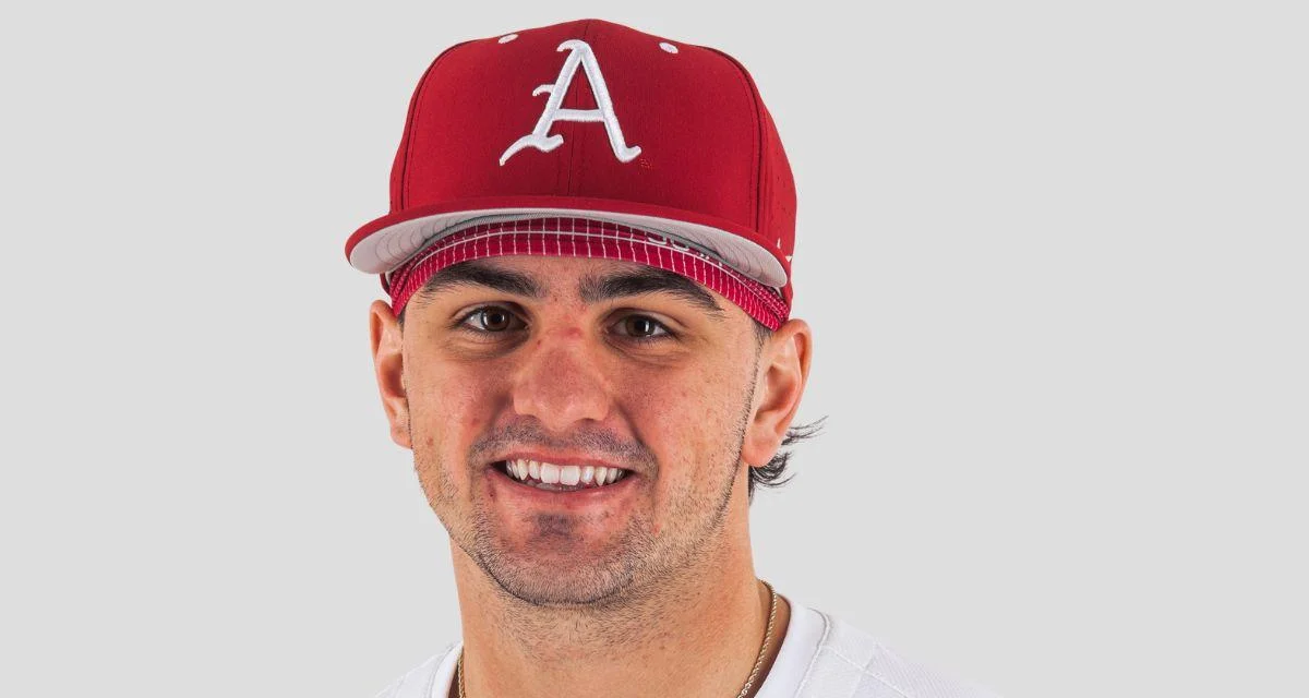 Arkansas falls to South Carolina in series finale despite strong performances