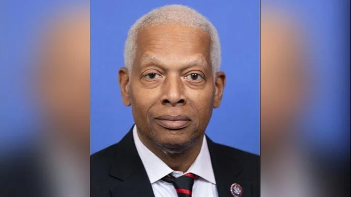 Hank Johnson emphasizes engagement with constituents and support for abolition amendment