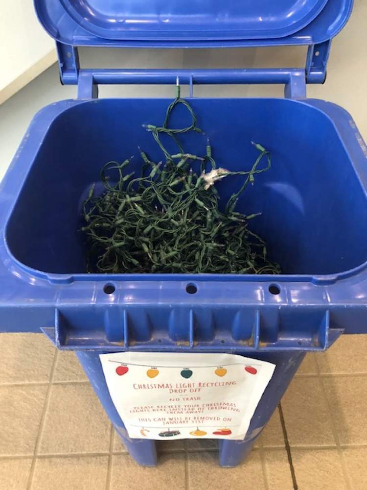 Recycle Those Non-Working Holiday Lights Recycle Those Non-Working Holiday Lights