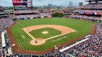 Phillies’ pitching shines despite rookie struggles