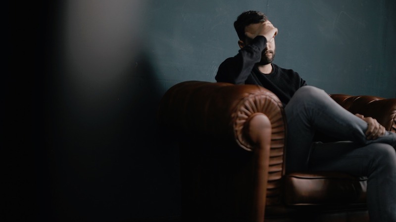 Patients experiencing acute sinusitis suffer from difficulty breathing through the nose, facial pain and headaches.