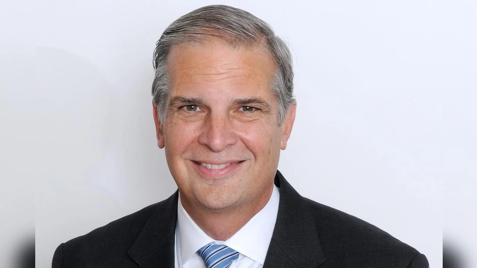 mark obenshain congratulates todd gilbert on attorney nomination