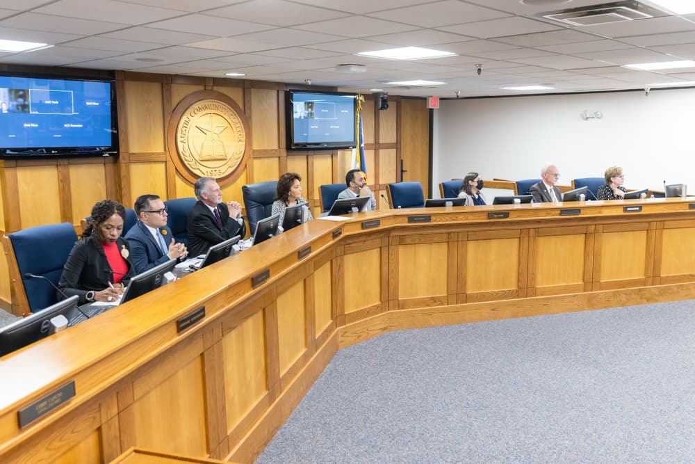 ACC Board of Trustees welcome newly elected trustee, swear-in reelected trustees & appoint new officers