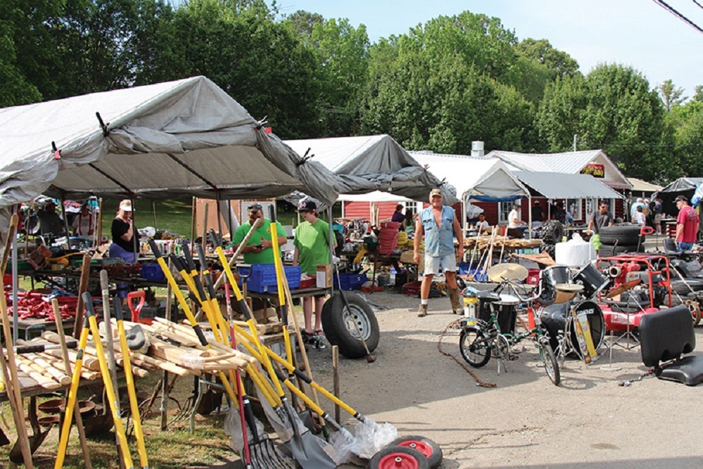 HIGHWAY 11 ANTIQUE ALLEY YARD SALE 2022 on May 12 HIGHWAY 11 ANTIQUE ALLEY YARD SALE 2022 on May 12