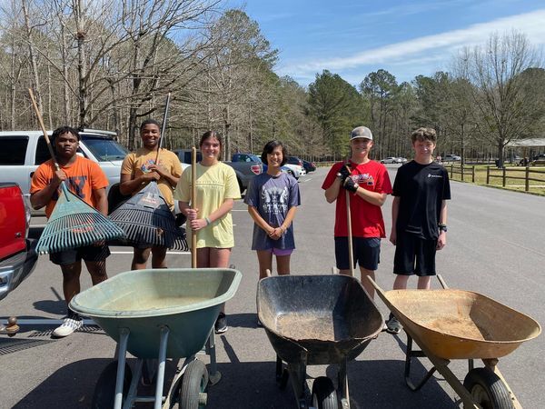 Fayette County High School: Student Council’s Park Cleanup Fayette County High School: Student Council’s Park Cleanup