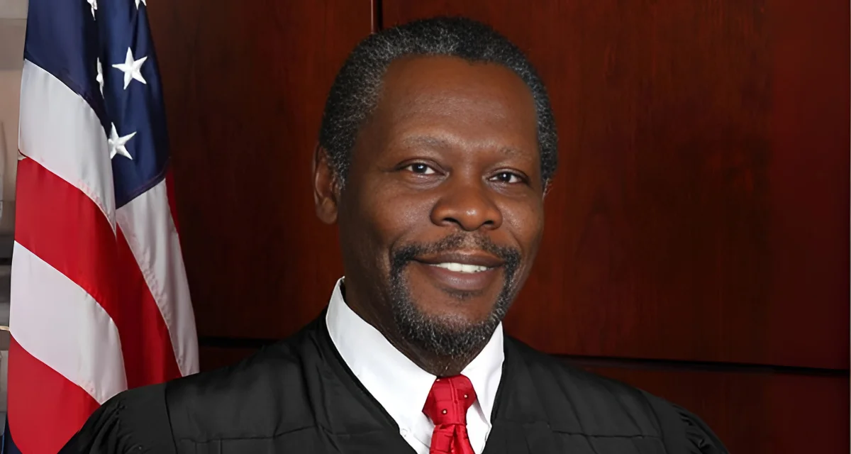 St. Louis felon sentenced to over eight years for guns and drug offenses St. Louis felon sentenced to over eight years for guns and drug offenses