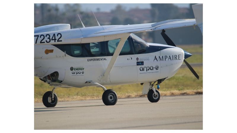 U of A/Illinois/Ampaire Hybrid Electric Aircraft Test Flight